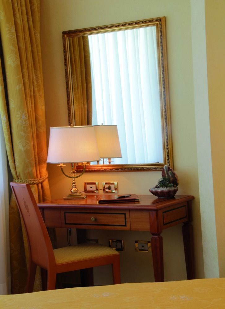 Hotel Tirreno Parghelia Zewnętrze zdjęcie