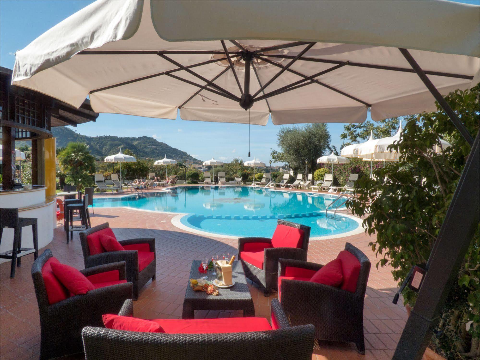 Hotel Tirreno Parghelia Zewnętrze zdjęcie