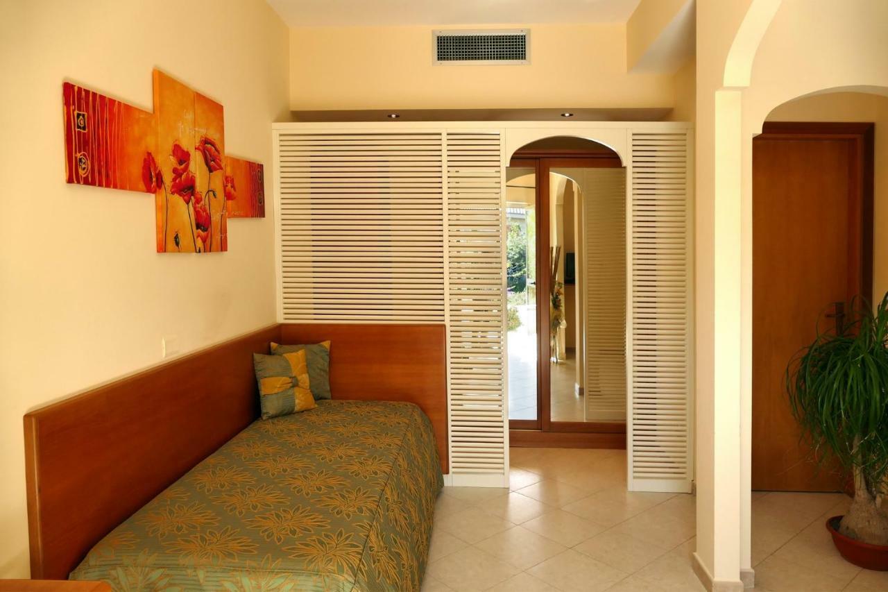 Hotel Tirreno Parghelia Zewnętrze zdjęcie