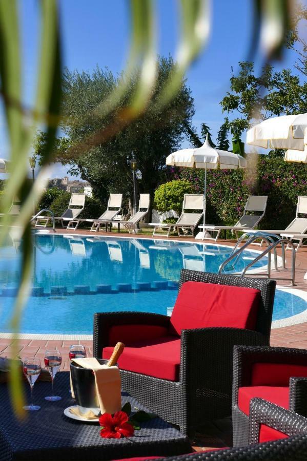 Hotel Tirreno Parghelia Zewnętrze zdjęcie